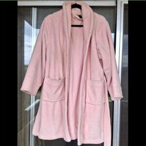 Nicole Miller New York Plush Bath Robe, Soft Pink, Cozy Loungewear, Size M